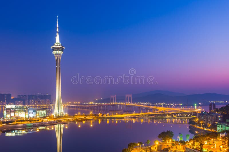 Noche escena sobre el macao la Torre.