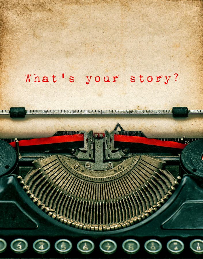 Macchina da scrivere d'annata con carta grungy strutturata La vostra storia fotografia stock libera da diritti Macchina da scrivere d'annata con carta grungy strutturata La vostra storia fotografia stock libera da diritti
