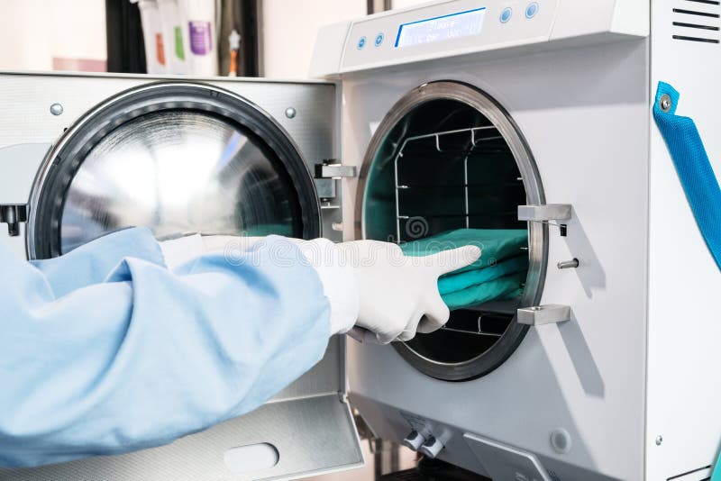 Stérilisateur Moderne D'autoclave De Laboratoire Dans Le Département De  Stérilisation D'art Dentaire Image stock - Image du clinique, chambre:  94143185