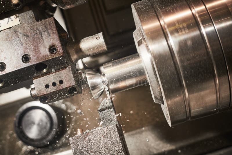 Machine de rotation de commande num? rique par ordinateur? l'industrie de m? tal ouvr? Précision de Multitool fabriquant et usinan photo stock