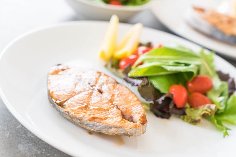 Mackerel fish steak stock photo. Image of restaurant 94430532