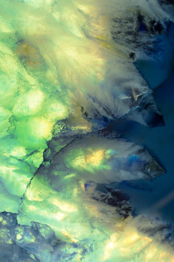 Macrofotografie extremă a rocilor de agat albastru și verde. royalty free stock image