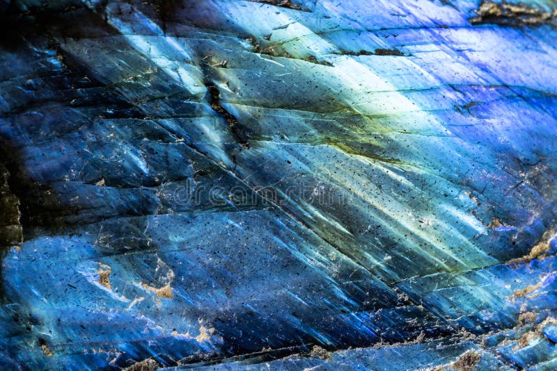 Macrofotografie a unei pietre lunare din cristal albastru. royalty free stock images