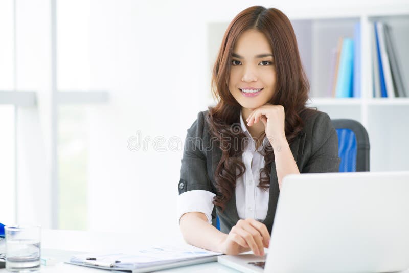 Femme au travail photographie stock