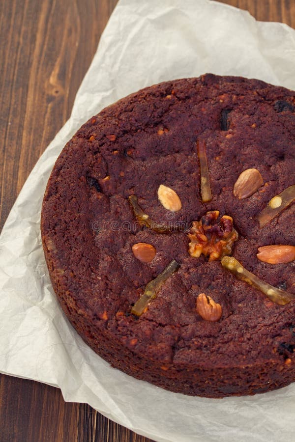 Traditioneller Honigkuchen Von Madeira, Portugal Auf Weißer Platte ...