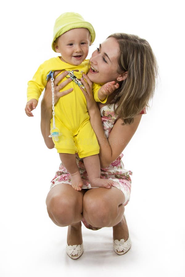 Madre e figlio su bianco. immagine stock