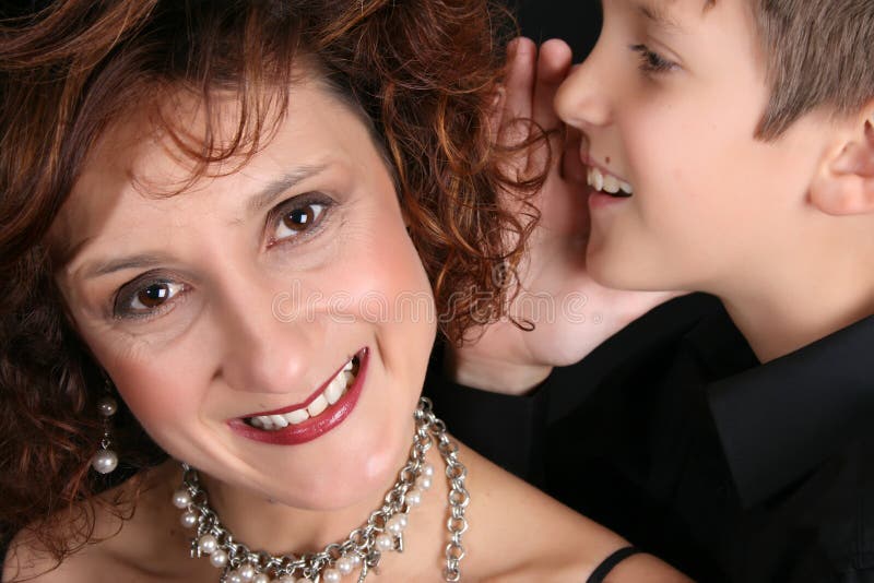 Madre e hijo con estilo fotografía de archivo Madre e hijo con estilo fotografía de archivo