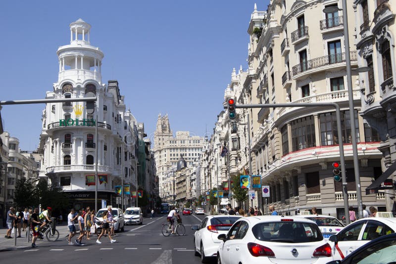 Madrid, Espagne, 25 août 2019 : vue sur Gran via la rue, Espagne image libre de droits Madrid, Espagne, 25 août 2019 : vue sur Gran via la rue, Espagne image libre de droits