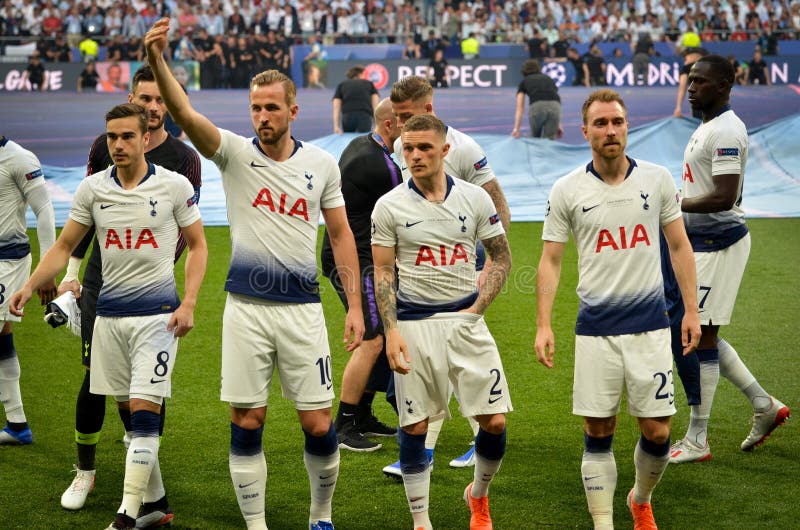 Madrid, Spanien - 1. MAI 2019: Allgemeines Teamfoto Tottenham Hotspur während des UEFA Champions League-Endspiels 2019 zwischen F stockfotos Madrid, Spanien - 1. MAI 2019: Allgemeines Teamfoto Tottenham Hotspur während des UEFA Champions League-Endspiels 2019 zwischen F stockfotos