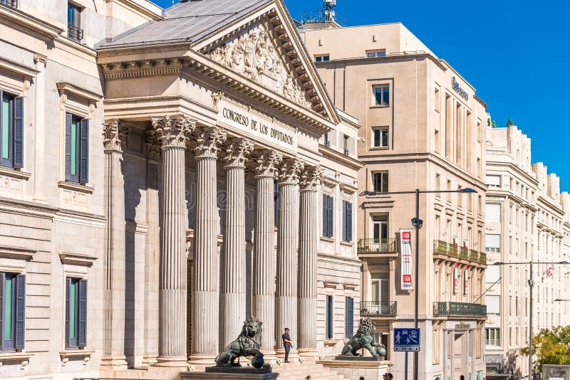 MADRID, SPANIEN - 26. SEPTEMBER 2017: Palacio De-las Cortes oder Betrug lizenzfreie stockbilder MADRID, SPANIEN - 26. SEPTEMBER 2017: Palacio De-las Cortes oder Betrug lizenzfreie stockbilder