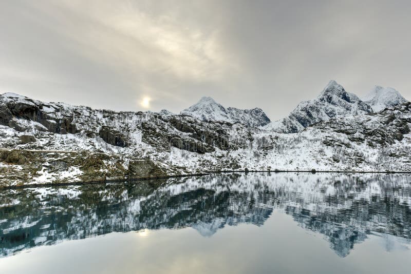Maervoll, острова Vestvagoy - Lofoten, Норвегия стоковое фото rf Maervoll, острова Vestvagoy - Lofoten, Норвегия стоковое фото rf