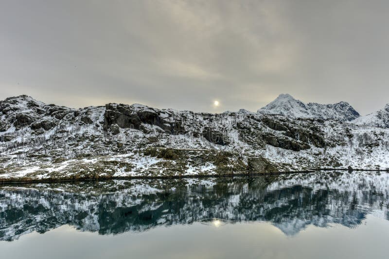 Maervoll, острова Vestvagoy - Lofoten, Норвегия стоковые фотографии rf Maervoll, острова Vestvagoy - Lofoten, Норвегия стоковые фотографии rf