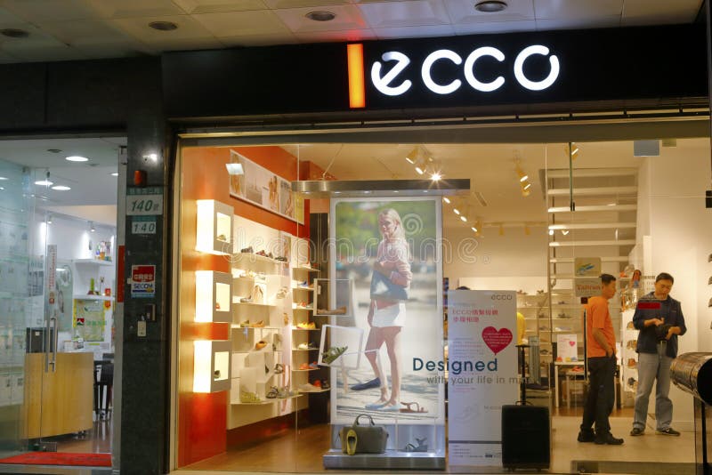 Magasin de chaussures d'Ecco photographie stock Magasin de chaussures d'Ecco photographie stock
