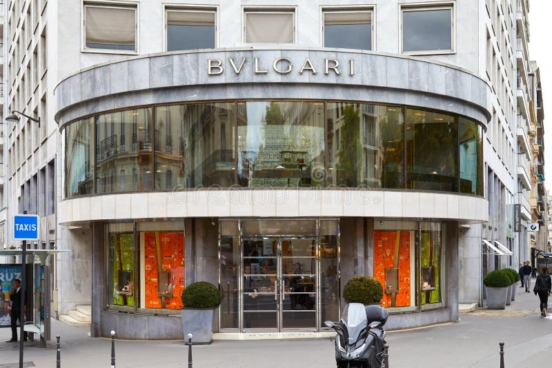 Magasin de luxe de Bulgari dans l'avenue George V ? Paris, France