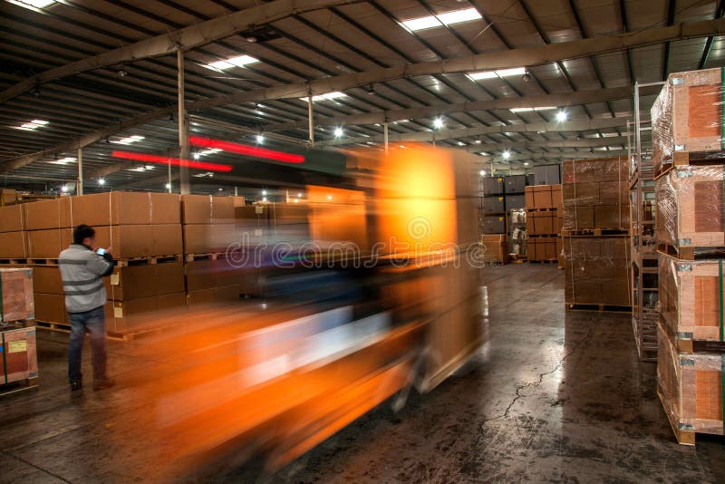 Magazzino dei ricambi auto di Chongqing Minsheng Logistics Chongqing Branch fotografie stock Magazzino dei ricambi auto di Chongqing Minsheng Logistics Chongqing Branch fotografie stock