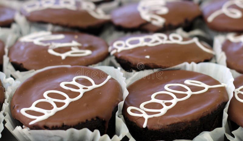 Magdalenas del chocolate fotografía de archivo libre de regalías Magdalenas del chocolate fotografía de archivo libre de regalías