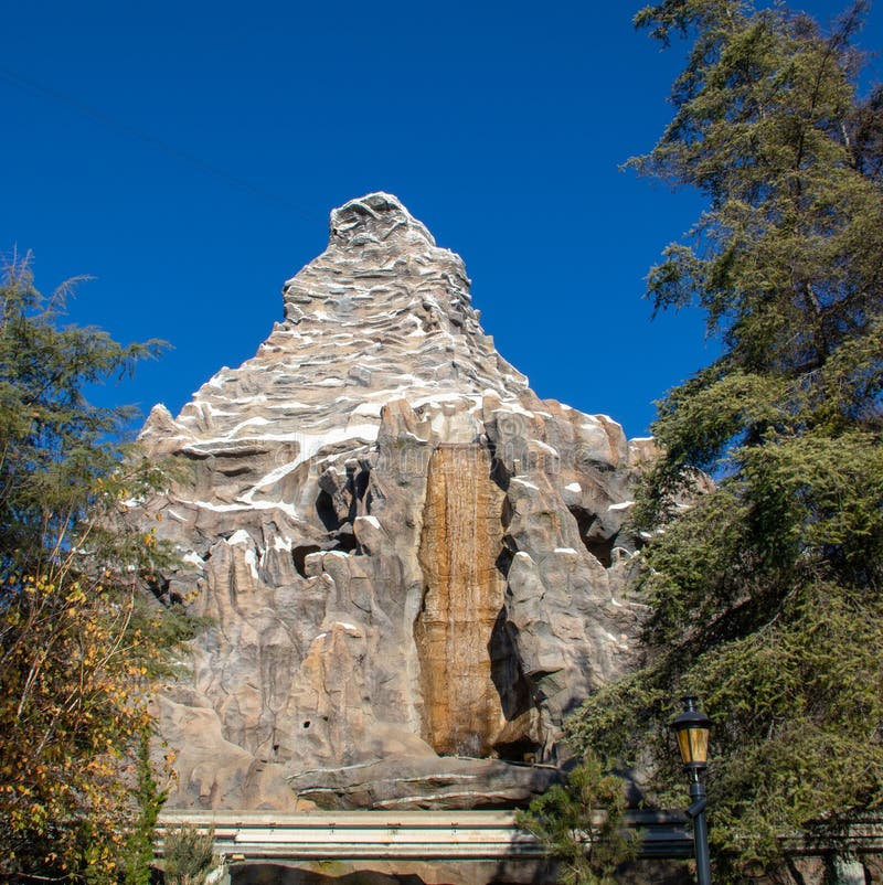 Magic Mountain of Disneyland Editorial Stock Image Image of ride