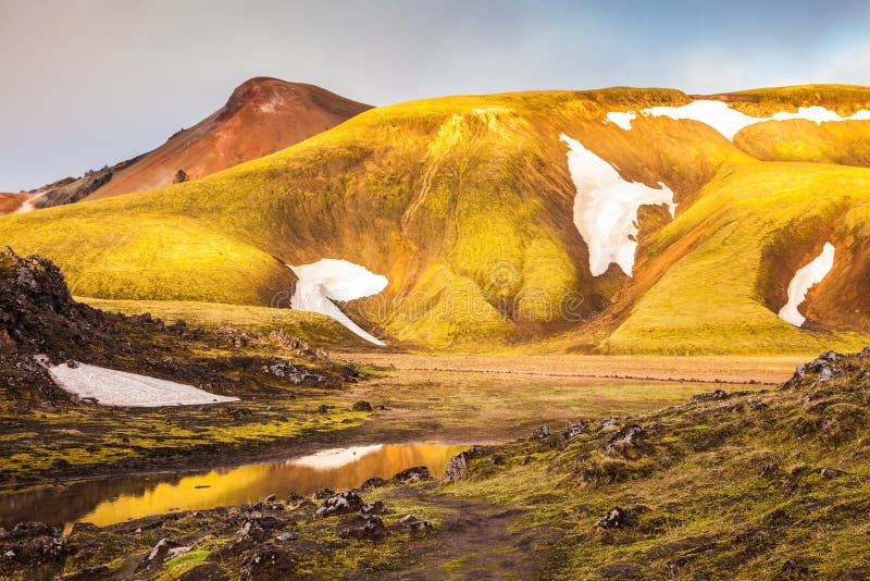 Magisk soluppgång i arktisken royaltyfri foto Magisk soluppgång i arktisken royaltyfri foto