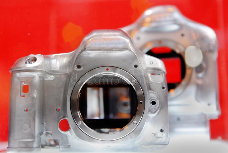 Magnesium alloy DSLR camera body. Magnesium alloy DSLR camera body.