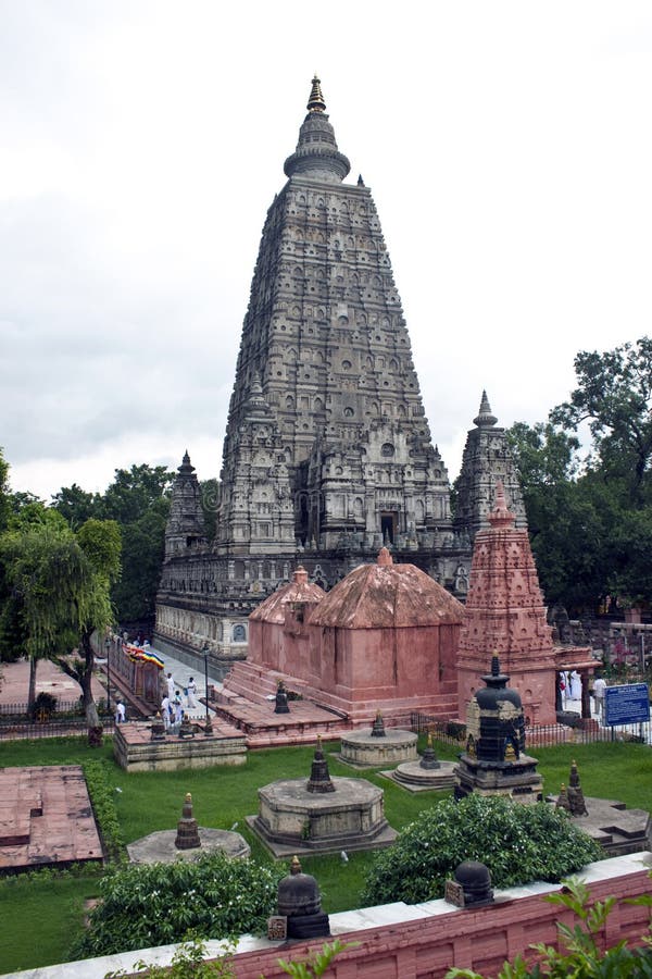 Mahabodhi Tempel in Bodhgaya lizenzfreie stockbilder Mahabodhi Tempel in Bodhgaya lizenzfreie stockbilder