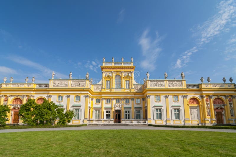 The main building and alcove towers at Wilanow Palace in Warsaw, Poland. royalty free stock photos The main building and alcove towers at Wilanow Palace in Warsaw, Poland. royalty free stock photos