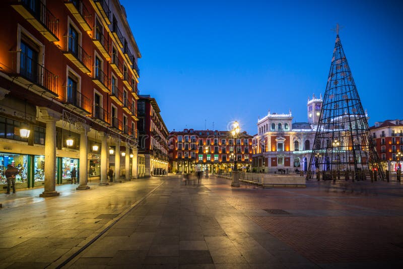 Major Plaza of Valladolid by Night Editorial Photo - Image of system ...