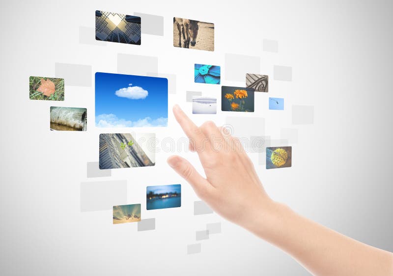 Main utilisant la surface adjacente d'écran tactile avec des illustrations photographie stock libre de droits