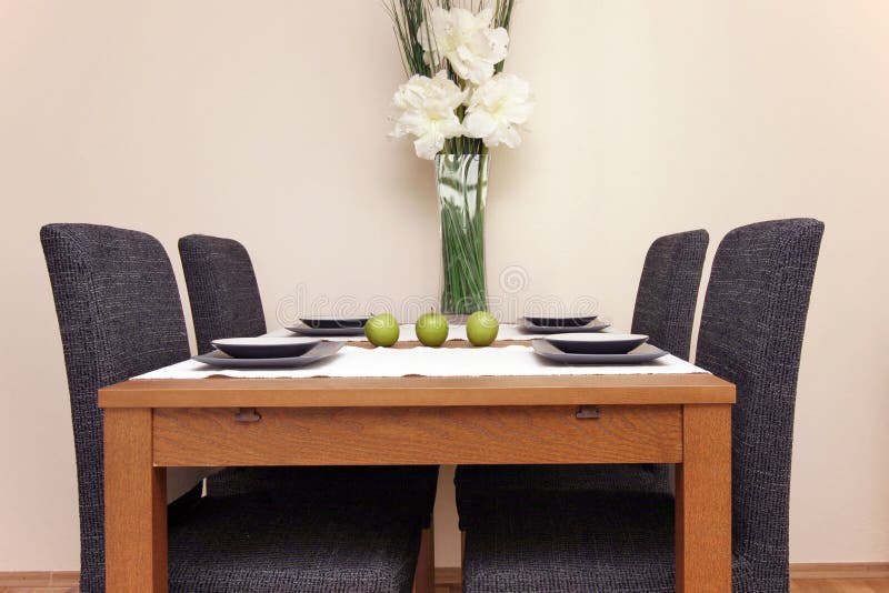 Interiores modernos de casa imagens de stock royalty free