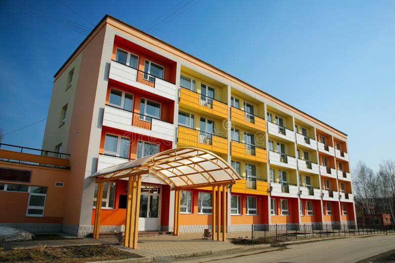 Maison de logement colorée photographie stock libre de droits Maison de logement colorée photographie stock libre de droits