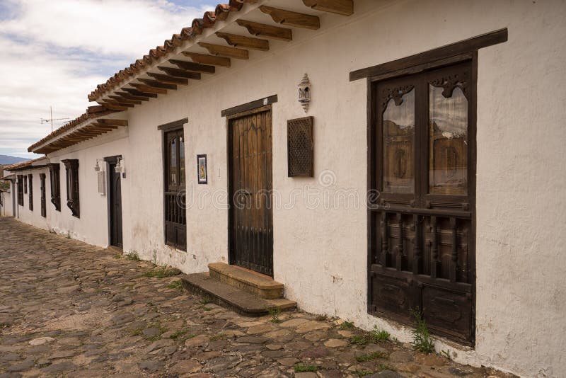 Maisons coloniales de style en Villa de Leyva images stock Maisons coloniales de style en Villa de Leyva images stock