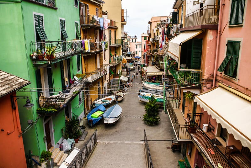 Maisons colorées de Manarola Cinque Terre photos stock Maisons colorées de Manarola Cinque Terre photos stock