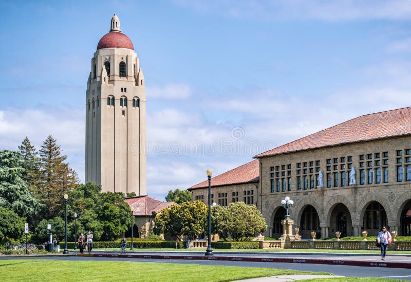 Maj 9, 2019 Palo Alto, CA, usa/- Zewn?trzny widok G??wny kwadrat przy uniwersytet stanforda obrazy royalty free Maj 9, 2019 Palo Alto, CA, usa/- Zewn?trzny widok G??wny kwadrat przy uniwersytet stanforda obrazy royalty free
