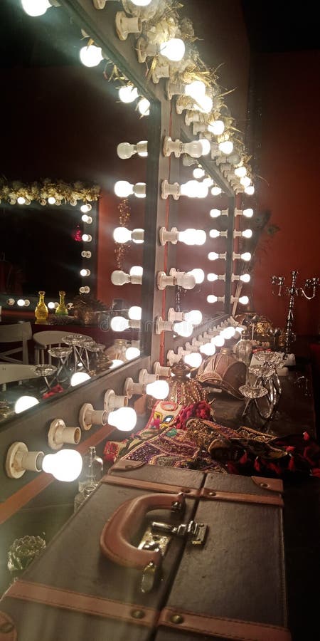 605 Makeup Mirror Lights Photos Free Royalty Free Stock Photos From Dreamstime