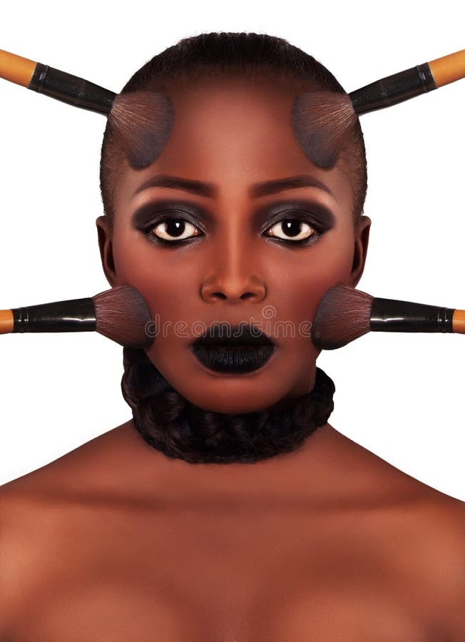 Krásné Mladé Africké Americké Ženy nanášení Make-up.