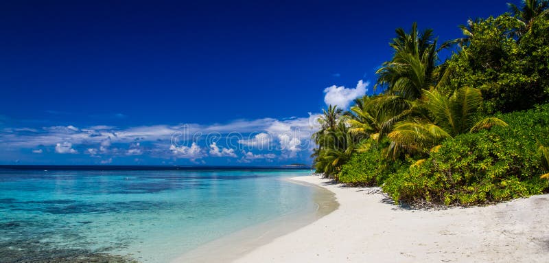 Maldivy pláž.