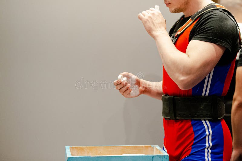 male powerlifter inhales smelling salts royalty free stock photos male powerlifter inhales smelling salts royalty free stock photos