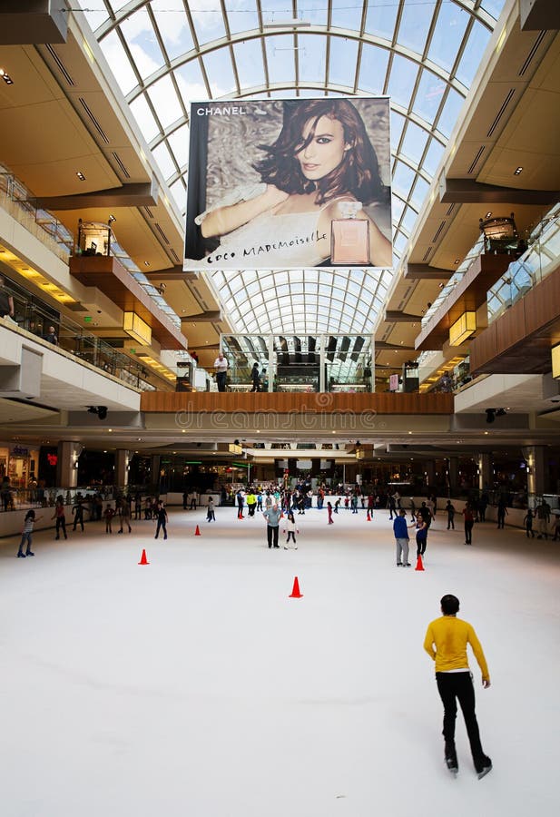 The Galleria Mall in Houston, Texas Editorial Stock Photo - Image of hurst,  building: 150289413