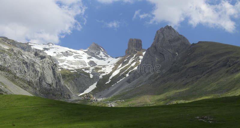 Mallos Lecherin in Aisa Valley, Pyrenees, Huesca