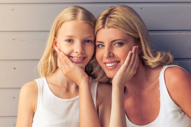 nine west fuzzy slippers