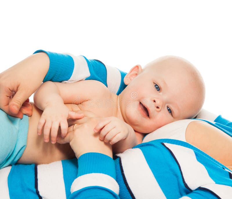 Mamã que abraça o bebê imagem de stock Mamã que abraça o bebê imagem de stock