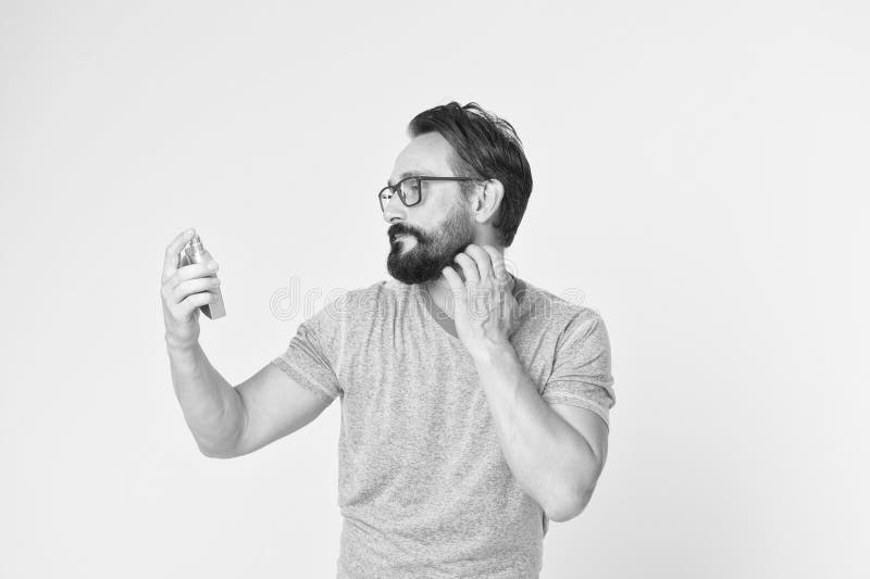 men wearing perfume
