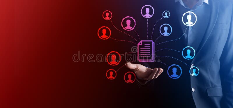 Man hold document e user iconcorporate data management system dms e conceito de sistema de gerenciamento de documentos. clique do imagem de stock