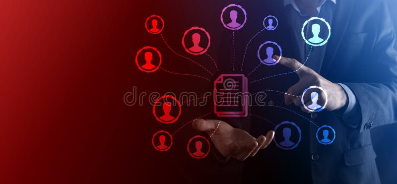 Man hold document e user iconcorporate data management system dms e conceito de sistema de gerenciamento de documentos. clique do fotos de stock