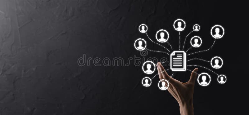 Man hold document e user iconcorporate data management system dms e conceito de sistema de gerenciamento de documentos. clique do foto de stock