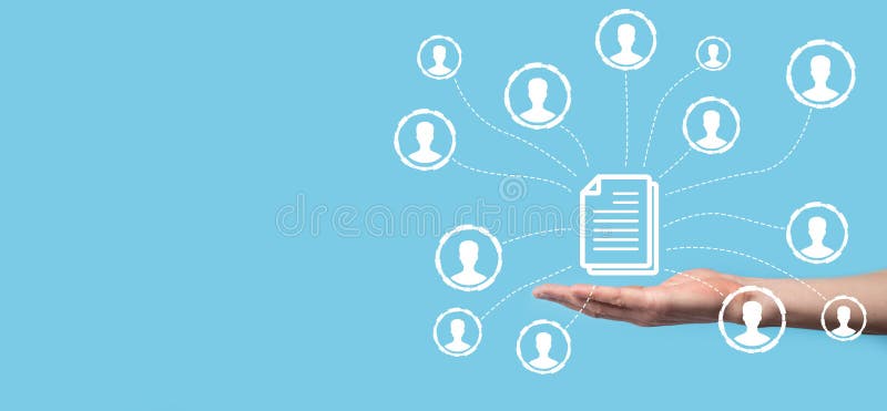 Man hold document e user iconcorporate data management system dms e conceito de sistema de gerenciamento de documentos. clique do foto de stock