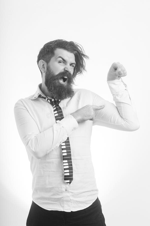 Man med det långa skägget och mustasch på ilsken framsida arkivfoto Man med det långa skägget och mustasch på ilsken framsida arkivfoto