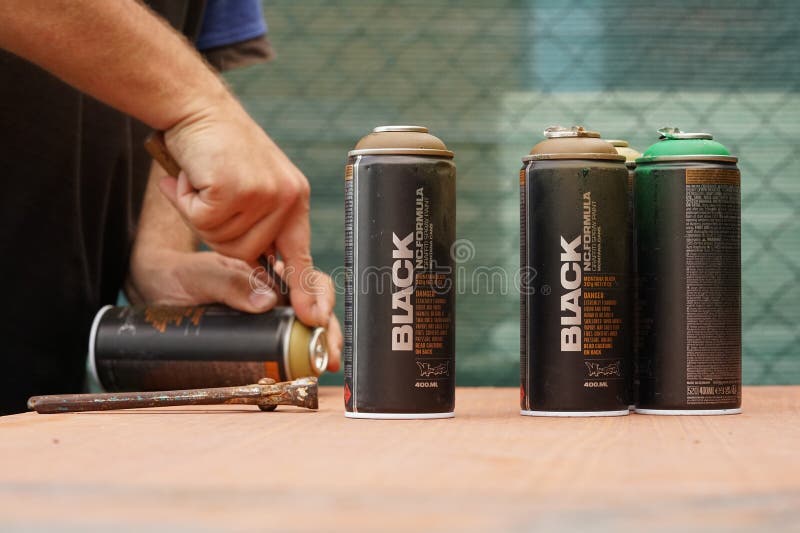 815 Empty Paint Cans Stock Photos Free & RoyaltyFree Stock Photos