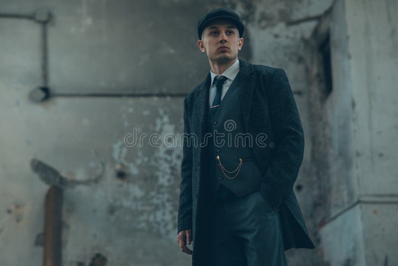 peaky blinders 1920s mens fashion gangster