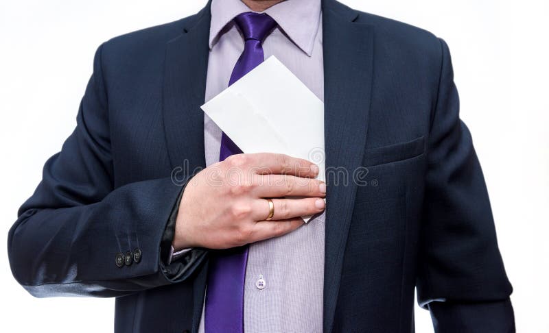 envelope collar suit