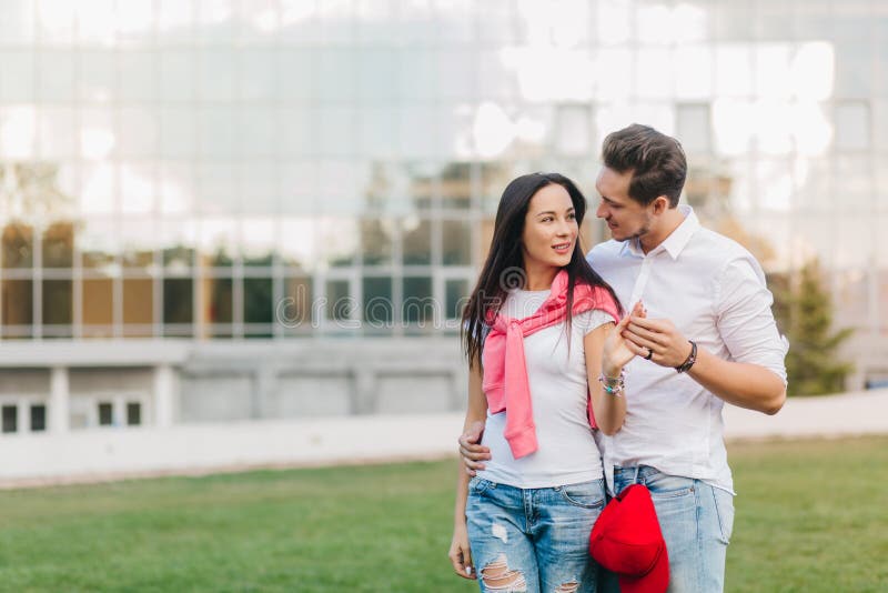 Outdoor couple I